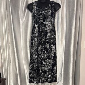 Notations Women’s Petite Medium Smocked Sleeveless Black White Maxi Dress